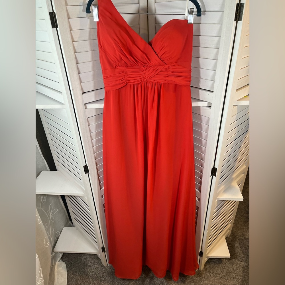 NEW PRETTY MAIDS DRESS